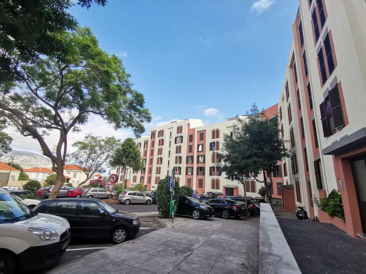 Apartment In The City Of Funchal Up 2 At 6 Pers São Pedro Eksteriør bilde